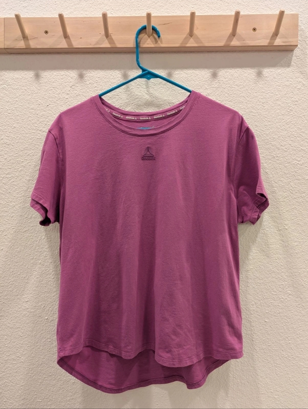 Reebok Girls Purple/Magenta Crew Neck Tee
